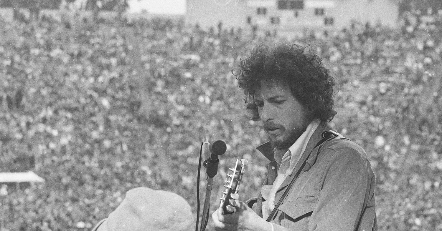 Bob Dylan’s Vegan Whiskey Will Have Its Own Distillery