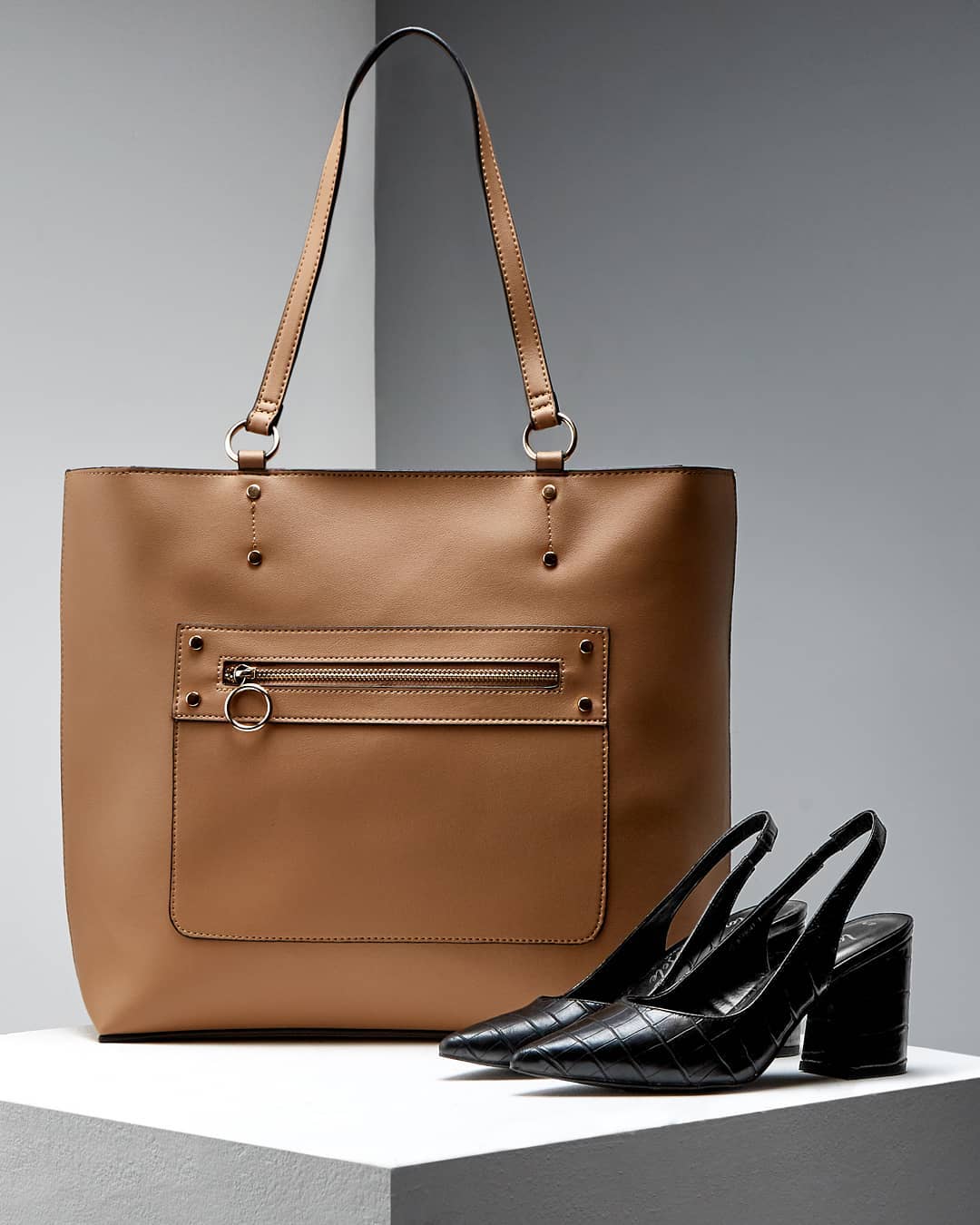 Look Launches 500 Vegan Bags and Shoes 
