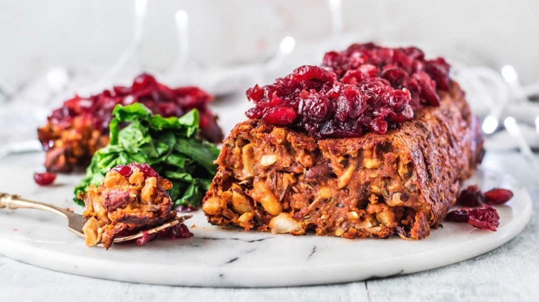 13 Vegan Christmas Dinner Ideas for the Ultimate Festive Feast | LIVEKINDLY