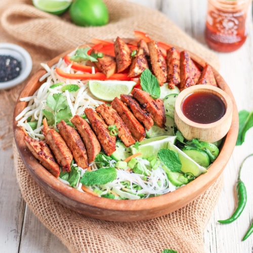 Lunch Is Served With This Vegan Vietnamese Salad Bowl