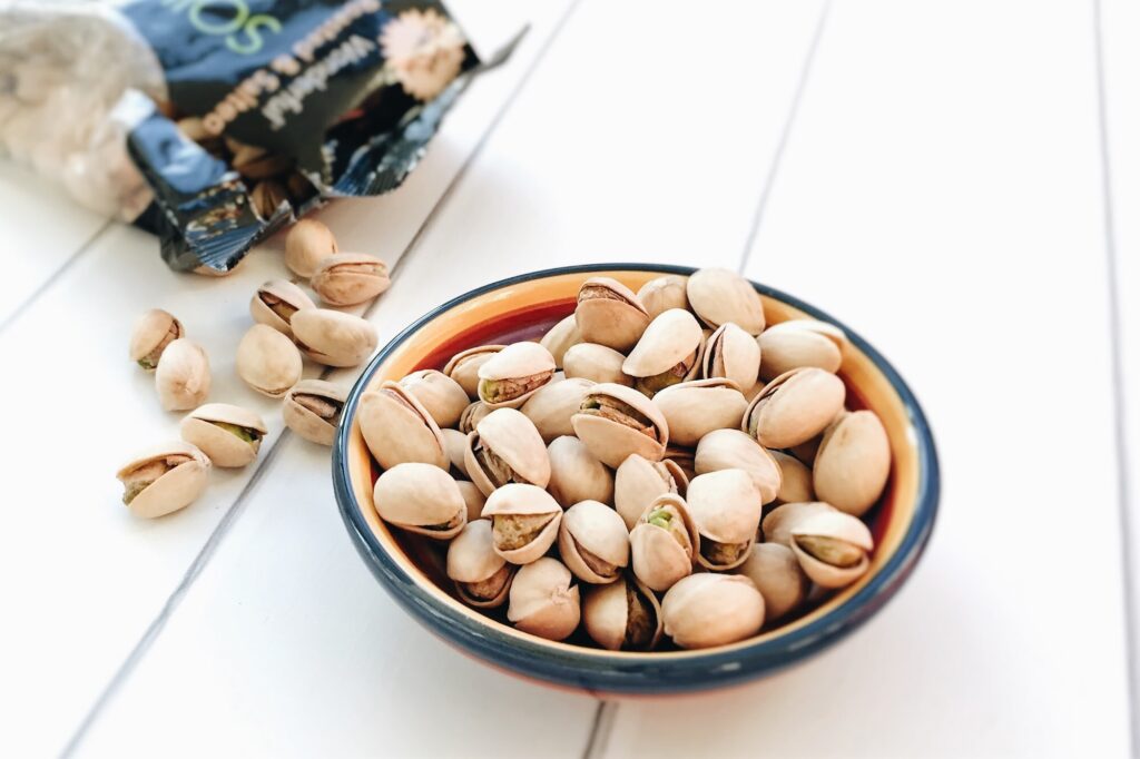 4 Facts About Pistachios Nutrition That May Surprise You